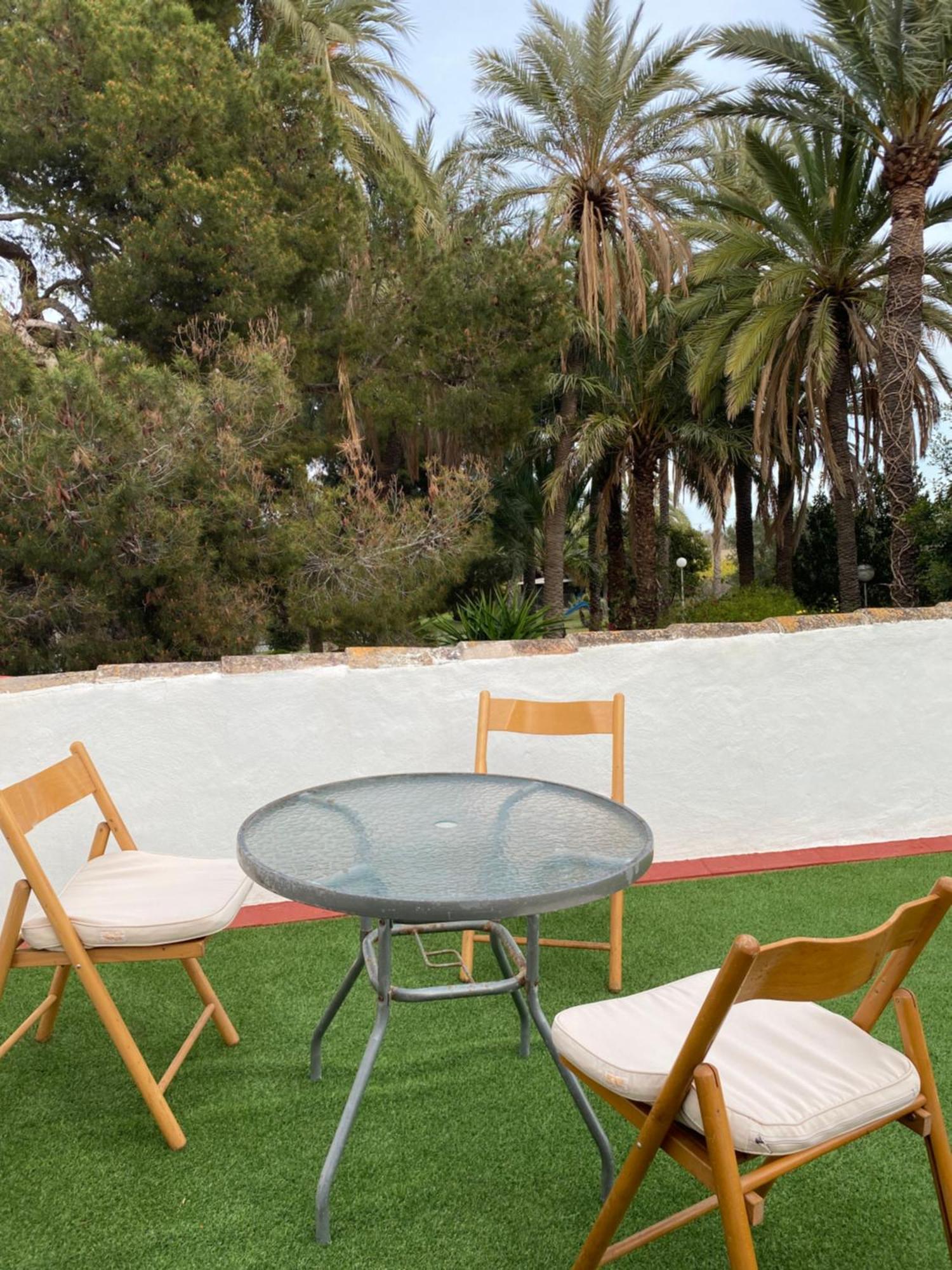 Bed and Breakfast Pink Lemon House Ельче Екстер'єр фото